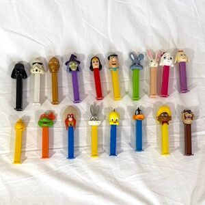 Set of 18 PEZ Dispensers VNTG 80s, 90s, 00s